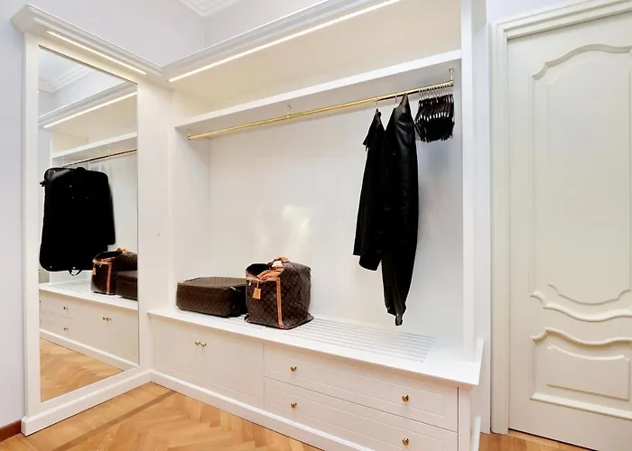 Luxury To Spanish Steps Apartment Rom