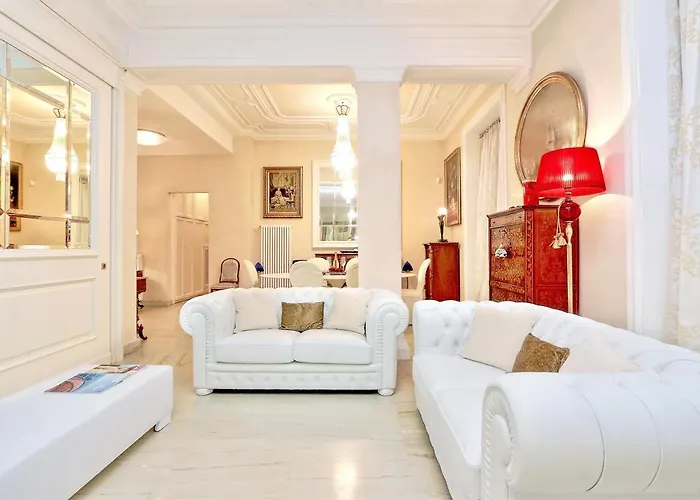 Luxury To Spanish Steps Rom