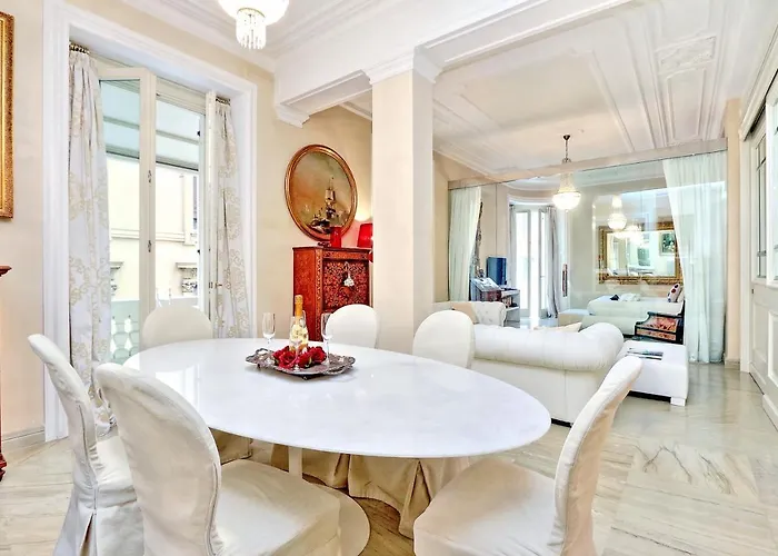 Luxury To Spanish Steps *